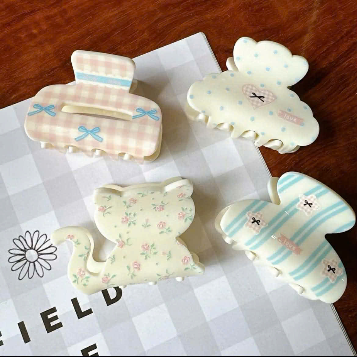 Kẹp tóc hoạ tiết